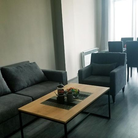 Areg'S House, Warm Apartment In Kechi House 차그카조르 외부 사진